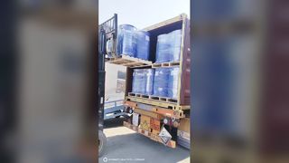 포타슘티오글리콜레이트 해외 무역 수주 로딩 순간